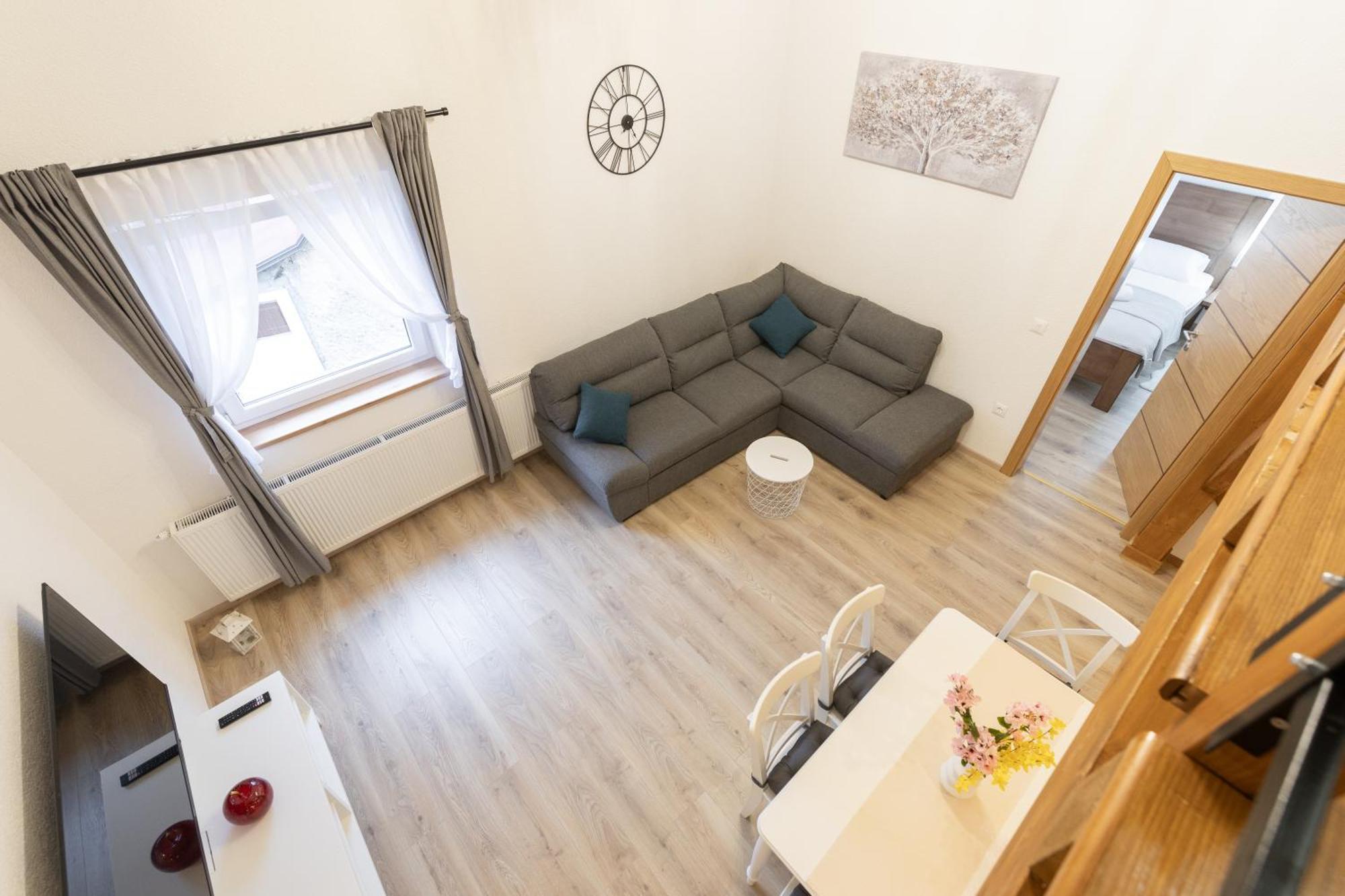 Apartmani Velebit คราสโนโปลเย ภายนอก รูปภาพ